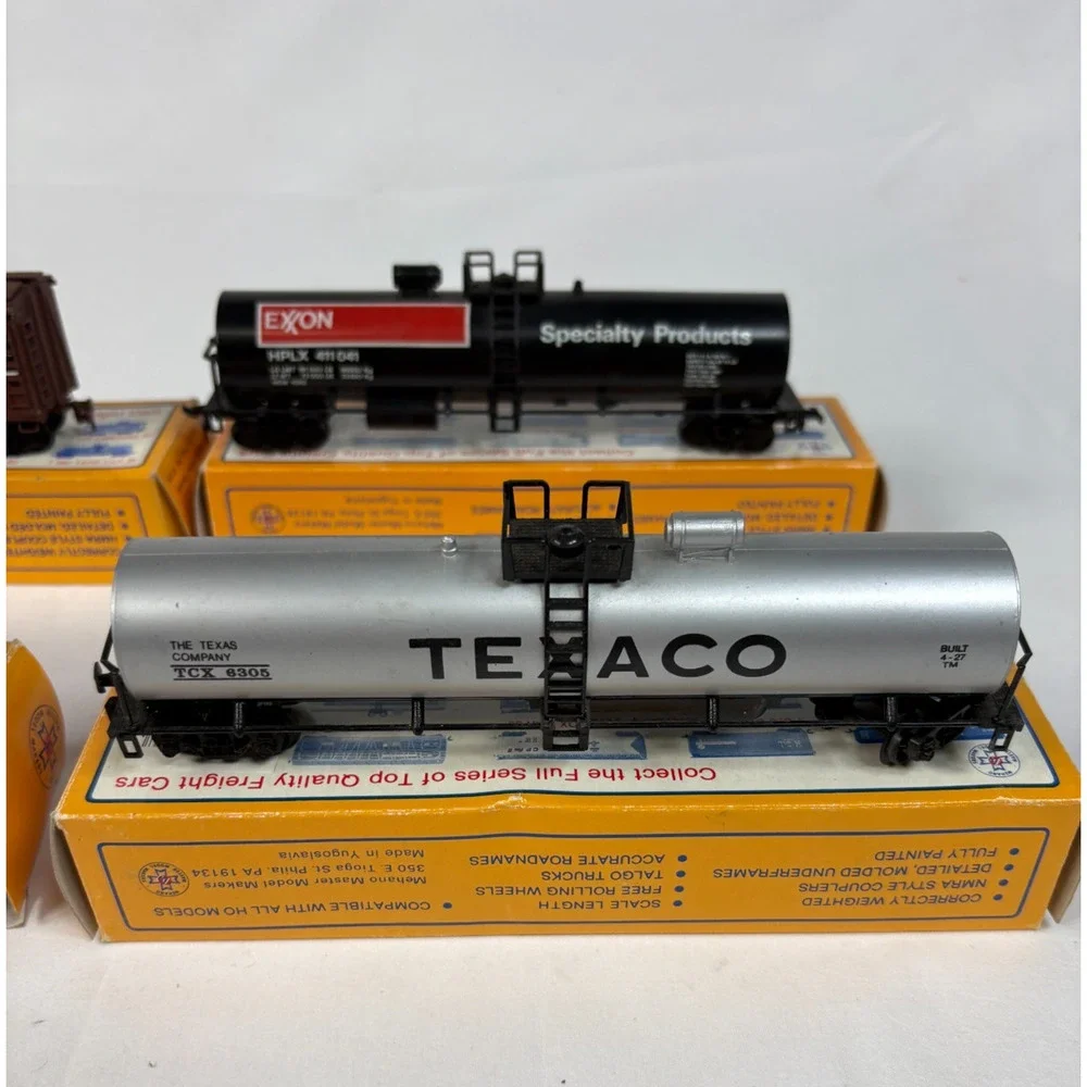 Mehano HO Scale Freight Car Lot Texaco Exxon Hopper Stock Car Set Of 4